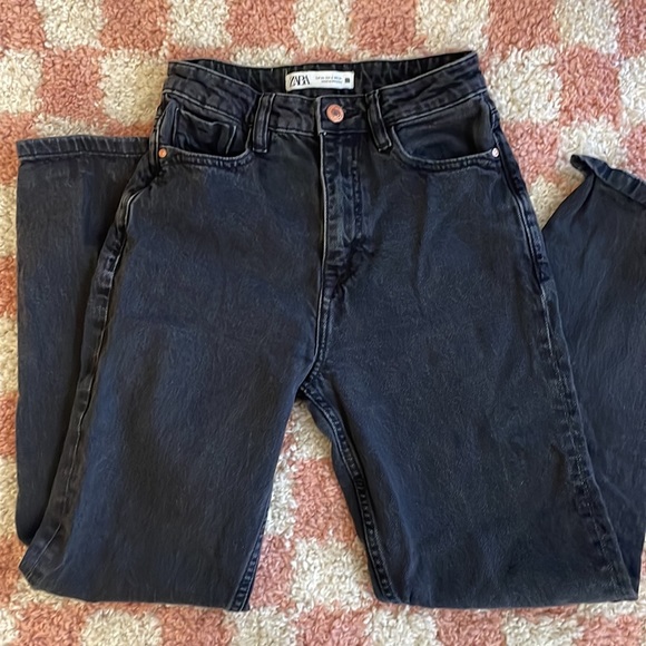 ZARA BLACK HIGH RISE STRAIGHT DENIM JEANS - Picture 2 of 3